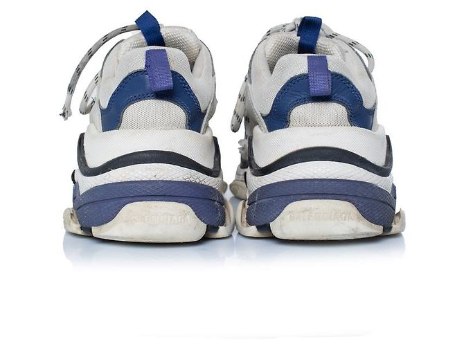 Balenciaga, sneakers Triple S in grigio e blu - vista 4
