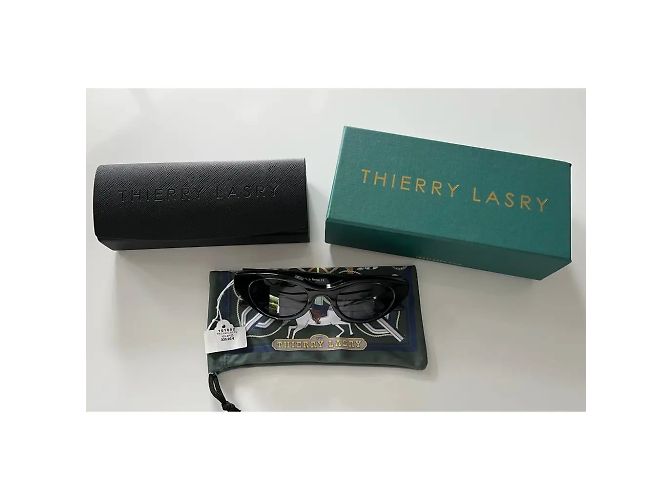 Occhiali da sole Thierry Lasry Acidity-101 Neri a Farfalla Nero - vista 2