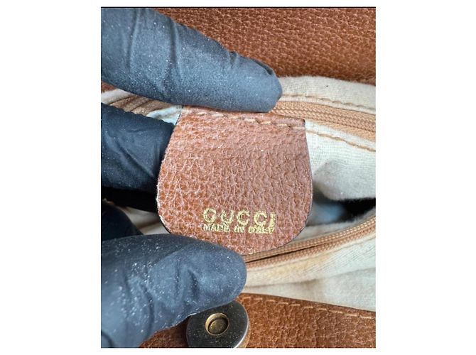 Borsa a mano Gucci Diana in pelle marrone - vista 15