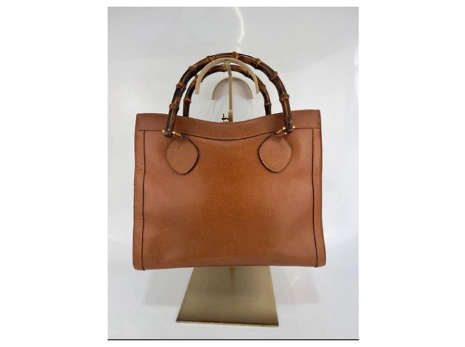 Borsa a mano Gucci Diana in pelle marrone - vista 3