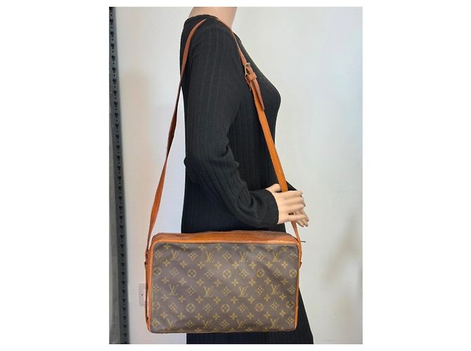 Borsa a spalla in pelle marrone Louis Vuitton 262 - vista 10
