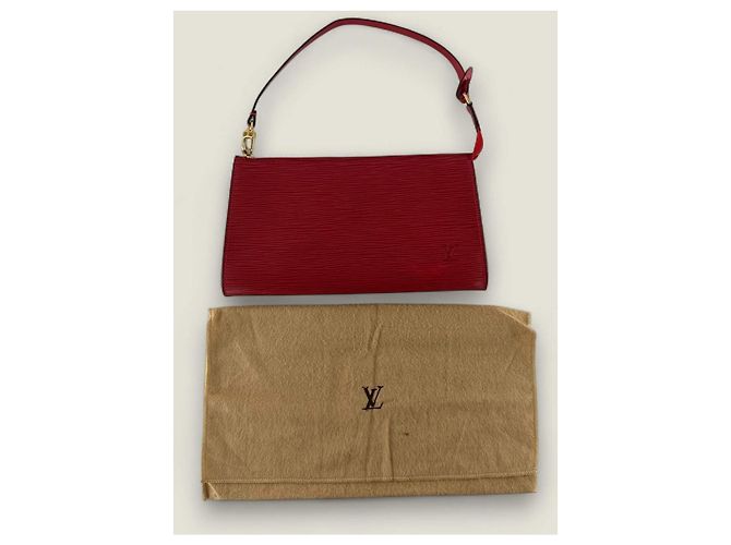 Pochette Accessoires Epi rossa Louis Vuitton Rosso - vista 9