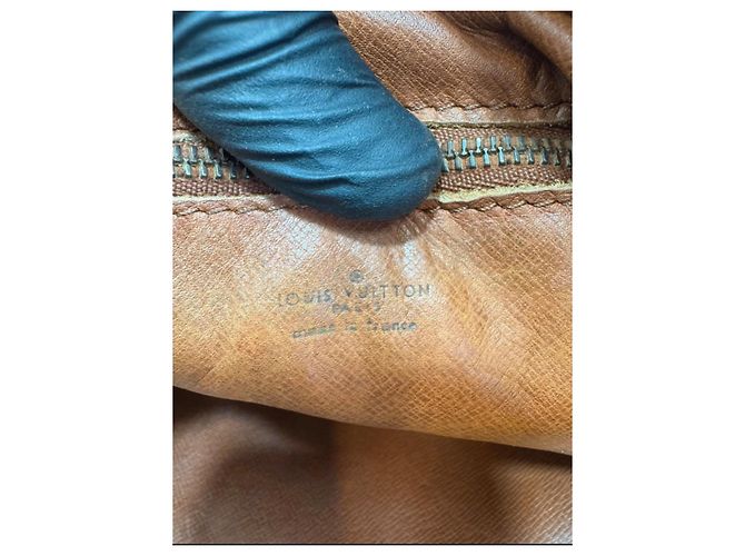 Borse a spalla Louis Vuitton in pelle marrone 259 - vista 14