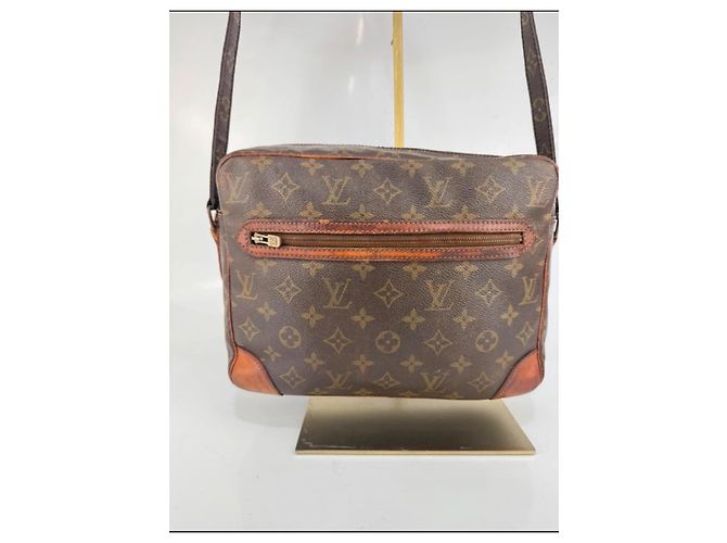 Borse a spalla Louis Vuitton in pelle marrone 259 - vista 4