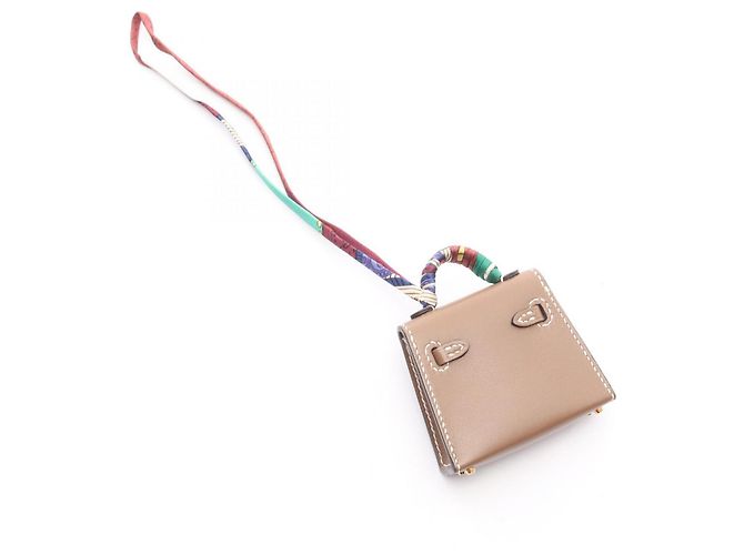 Accessorio Charm Twilly Kelly di Hermès Marrone Taupe - vista 2