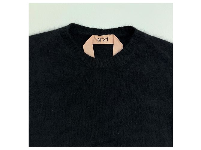No 21 N°21 Pull Noir à Plumes Pré-Fall 2015 - vue 6