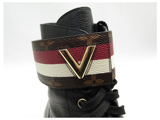 BOTAS DE COMBATE LOUIS VUITTON WONDERLAND 39.5 BOTAS RANGERS Negro - vista 8