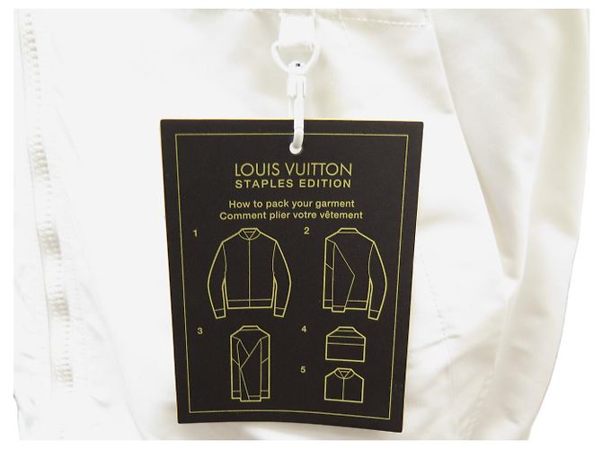 LOUIS VUITTON REVERSIBLE MONOGRAM WINDJACKET 46 S STAPLES White - view 10