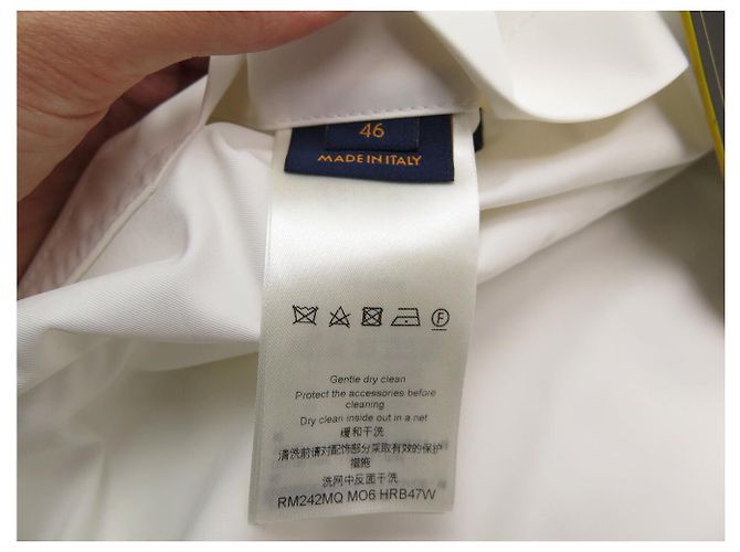 LOUIS VUITTON REVERSIBLE MONOGRAM WINDJACKET 46 S STAPLES White - view 12