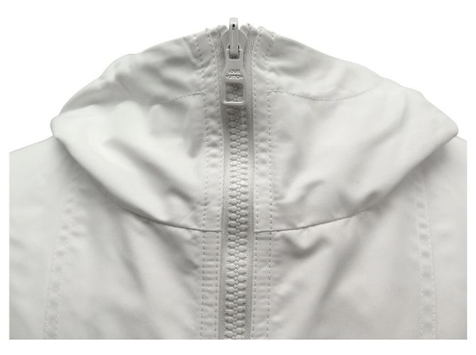 LOUIS VUITTON REVERSIBLE MONOGRAM WINDJACKET 46 S STAPLES White - view 6