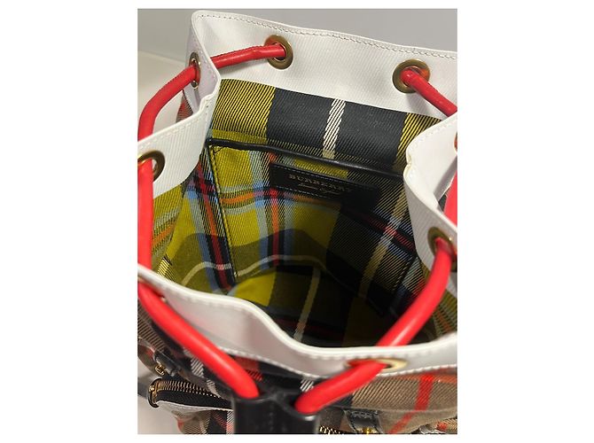 Zaino in tela a quadri Nova Check marrone BURBERRY Nero Bianco Rosso Beige - vista 11