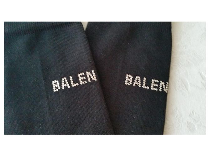 BALENCIAGA CALZE DA DONNA IN NERO. - vista 4