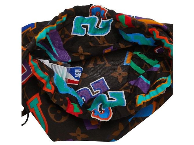 Set di sciarpe in cotone e seta Louis Vuitton Monogram Letters × NBA Marrone - vista 5