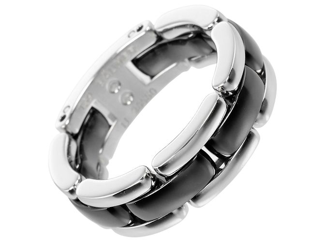 Chanel Ultra Ring 18K White Gold and Ceramic with Diamond Medium Silvery - view 3