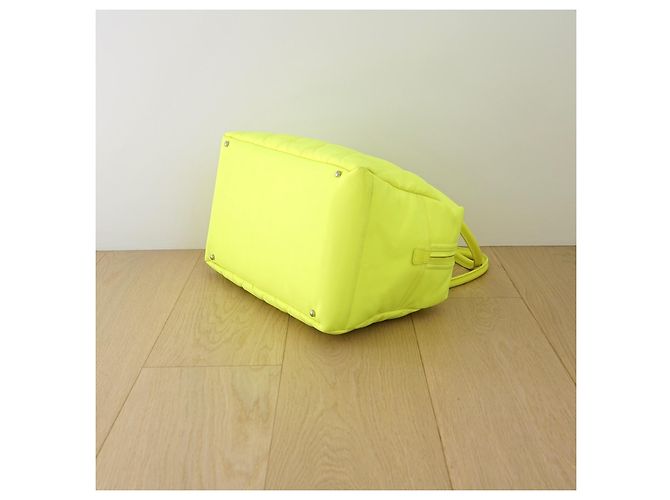 Borsa Duffle Gialla Fluo Chanel Giallo - vista 9
