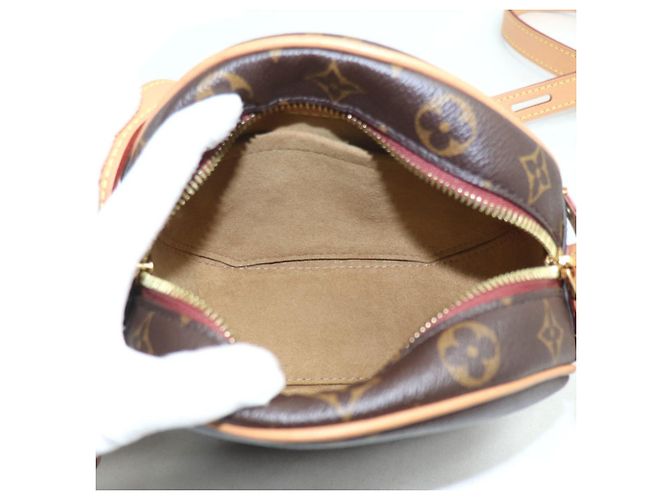 Borsa a Spalla Boite Chapeau Souple PM Louis Vuitton Marrone Monogramma - vista 3