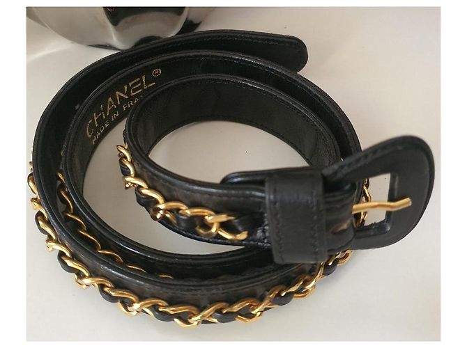 Cintura Vintage Senza Tempo di Chanel Nero D'oro - vista 2