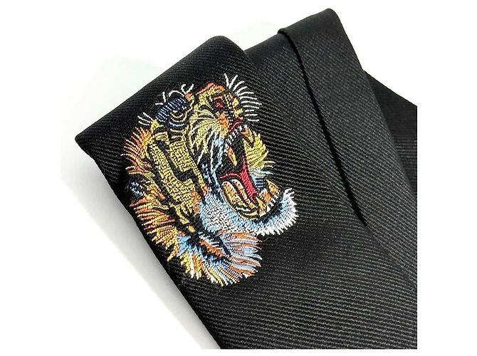 Cravatta Underknot Tiger da uomo Gucci in seta nera Nero - vista 2