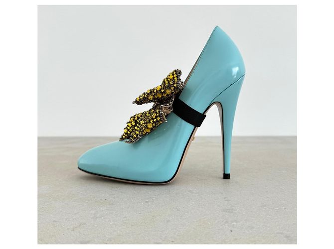 Gucci by Alessandro Michele Spring 2017 fashion show Turquoise - view 2