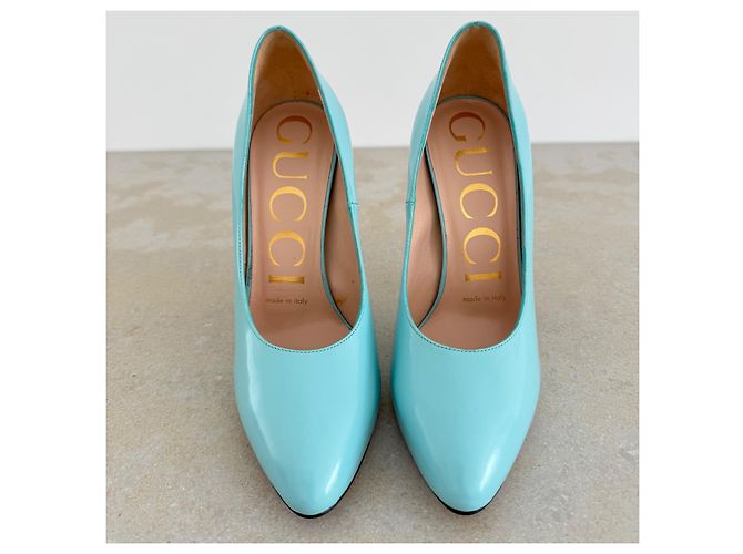 Gucci by Alessandro Michele Spring 2017 fashion show Turquoise - view 8