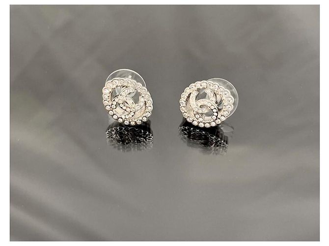Cambon Orecchini Chanel CC Argento a Forma Ovale con Strass Doppio C Silver hardware - vista 2