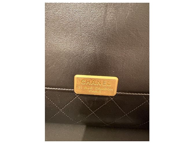 Borsa Chanel in pelle liscia nera con chiusura CC dorata Nero - vista 2