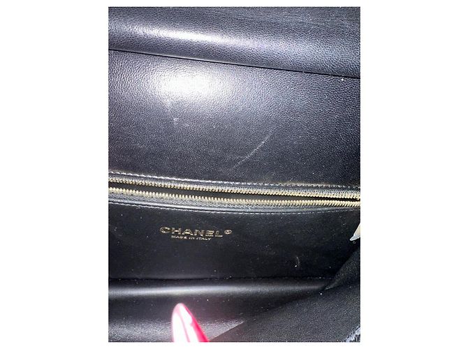Borsa Chanel in pelle liscia nera con chiusura CC dorata Nero - vista 4