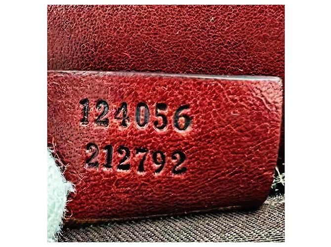 Borsa da viaggio oversize Gucci Monogramma GG in coccodrillo e pelle beige - vista 12