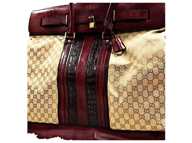 Borsa da viaggio oversize Gucci Monogramma GG in coccodrillo e pelle beige - vista 2
