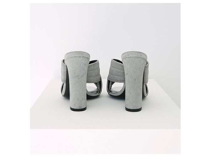 Sandali Gucci Webby in pelle metallizzata argento Metallico - vista 5