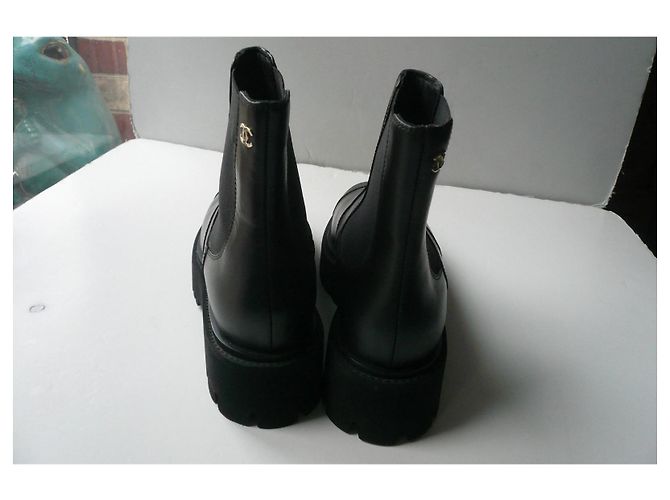 Chanel / Botas Chelsea con Logo CC Interconectado 41 Negro - vista 10