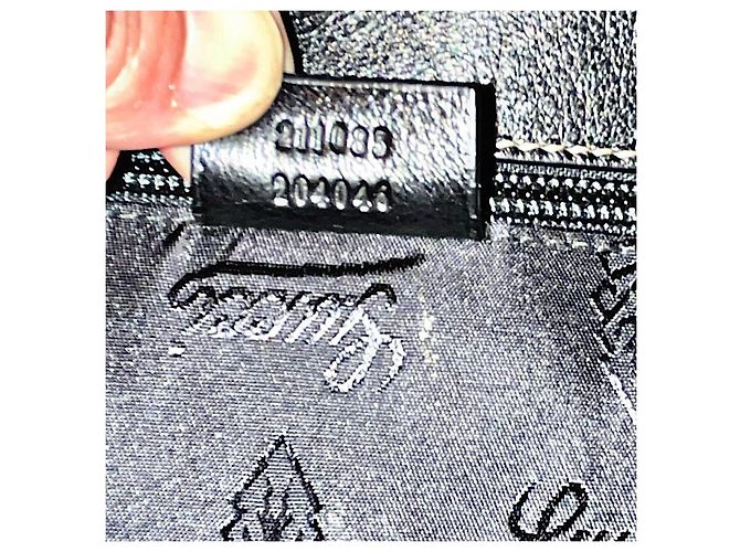 Gucci Handtasche aus schwarzem gewaschenem Kalbsleder - Ansicht 13