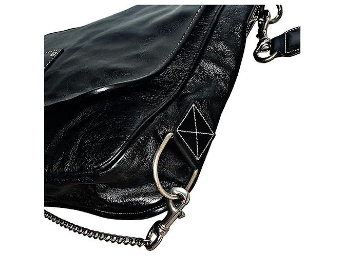 Gucci Handtasche aus schwarzem gewaschenem Kalbsleder - Ansicht 7