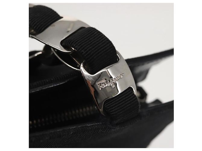 Borsa a mano Vala in tela nera e argento di Salvatore Ferragamo Auth 143256 Nero - vista 14