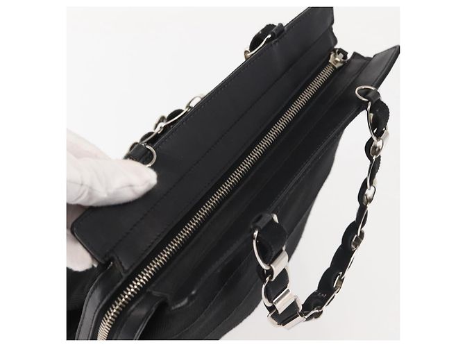 Borsa a mano Vala in tela nera e argento di Salvatore Ferragamo Auth 143256 Nero - vista 6