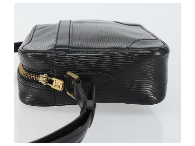 LOUIS VUITTON Borsa a Spalla Epi Trocadero 23 Nera M52302 LV Auth 143464 Nero - vista 4