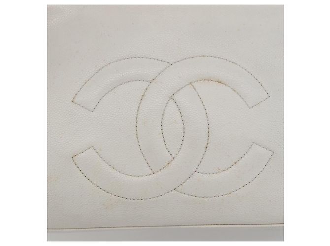 Borsa a spalla CHANEL in pelle caviar bianca con catena argento CC Auth BA6376 Bianco - vista 14