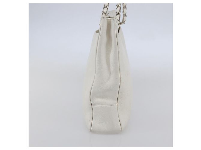 Borsa a spalla CHANEL in pelle caviar bianca con catena argento CC Auth BA6376 Bianco - vista 4