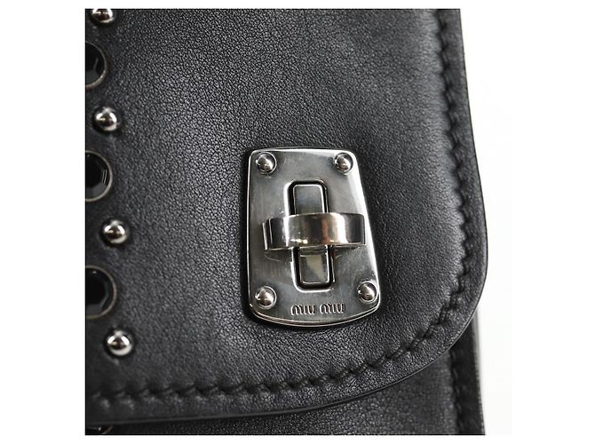 Miu Miu Ketten-Schultertasche aus Leder Schwarz Silber Auth 138395V - Ansicht 22