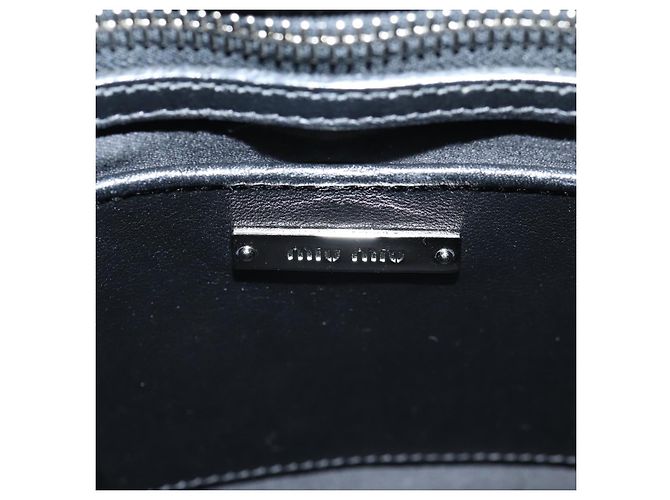 Miu Miu Ketten-Schultertasche aus Leder Schwarz Silber Auth 138395V - Ansicht 24