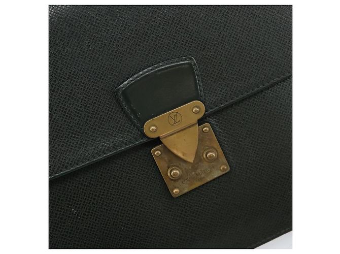 LOUIS VUITTON Pochette Kourad in Taiga Borsa Clutch Épicea M30194 LV Auth th6361 - vista 12