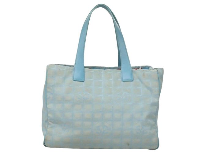 CHANEL Neue Reisetasche aus Nylon Hellblau Silber CC Auth 133486 - Ansicht 2