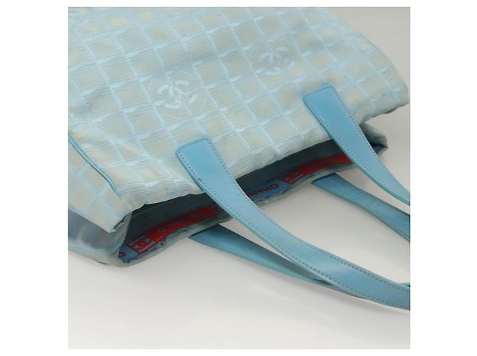 CHANEL Neue Reisetasche aus Nylon Hellblau Silber CC Auth 133486 - Ansicht 6