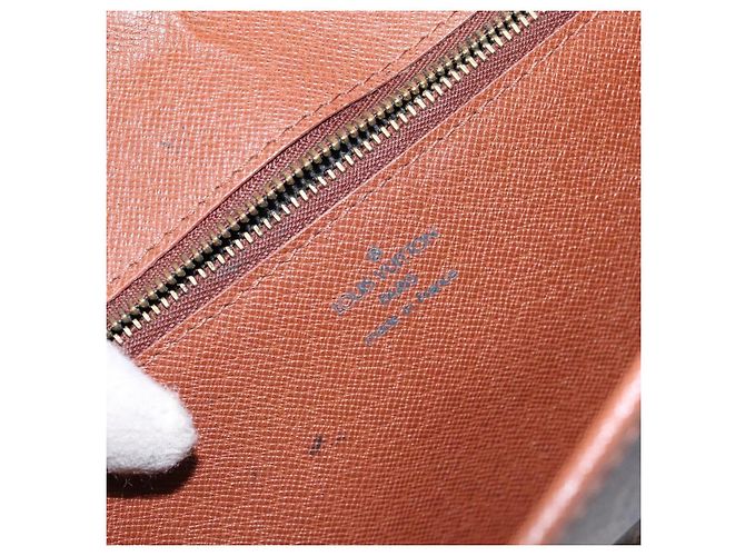 LOUIS VUITTON Borsa a Spalla Monogram Bordeaux 27 M51797 LV Auth ep10180 Monogramma - vista 17