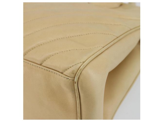 CHANEL Borsa a Mano V Stitch in Pelle di Agnello Beige Oro CC Auth 128926 D'oro - vista 12