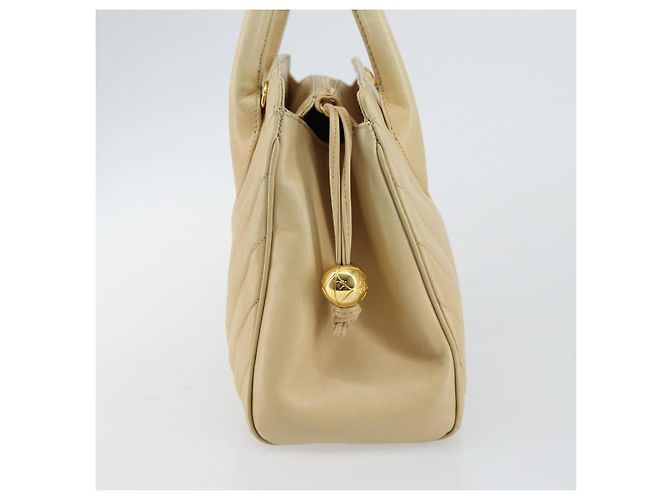 CHANEL Borsa a Mano V Stitch in Pelle di Agnello Beige Oro CC Auth 128926 D'oro - vista 4