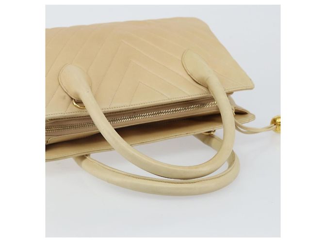 CHANEL Borsa a Mano V Stitch in Pelle di Agnello Beige Oro CC Auth 128926 D'oro - vista 7