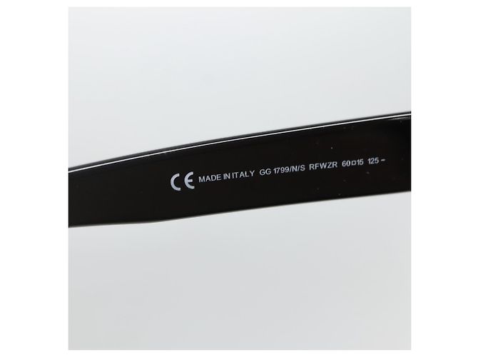 Occhiali da sole GUCCI Plastica Nera Auth ar13681 Nero - vista 10