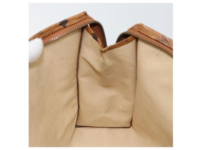 Borsa Clutch MCM Logogram Vicetos in Pelle PVC Marrone Oro Auth am9104 D'oro - vista 17