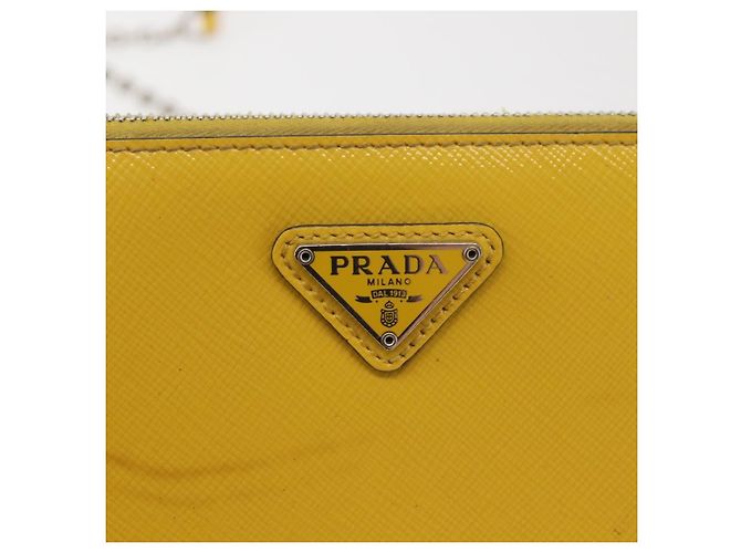 Saffiano Borsa a Spalla PRADA in Pelle Safiano Gialla Argento Auth 142941 Giallo - vista 17